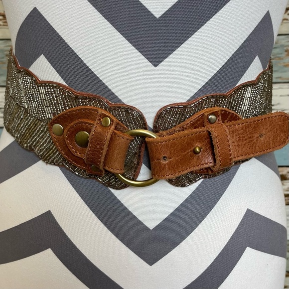 Women’s Wide Boho Sequin Glass Beaded Leather Fashion Belt Size Small S 31 - Picture 2 of 10